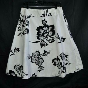 Gap Factory Black & White Floral Skirt 100% Cotton